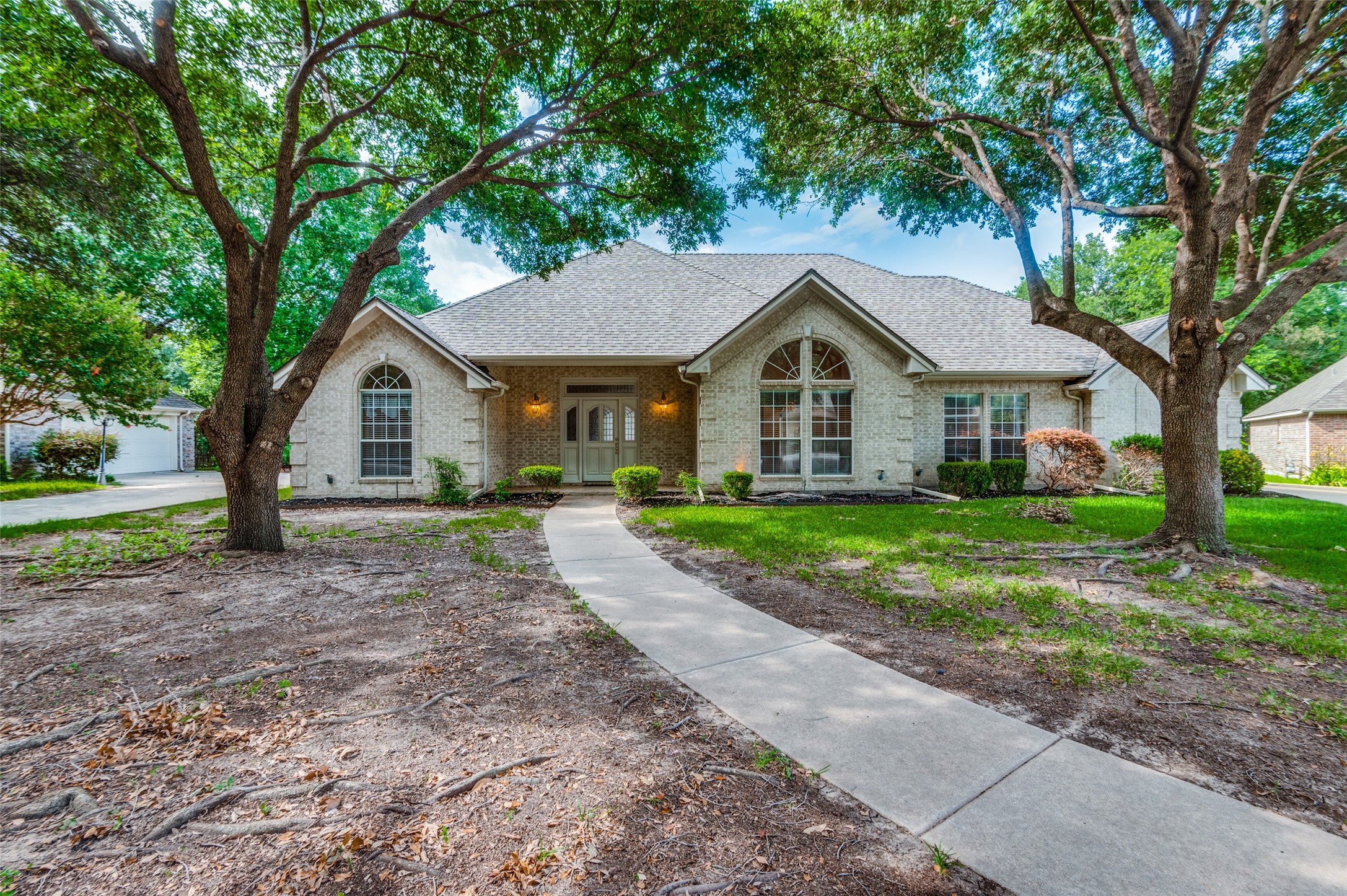 6408 Royal Court North Richland Hills TX 76180