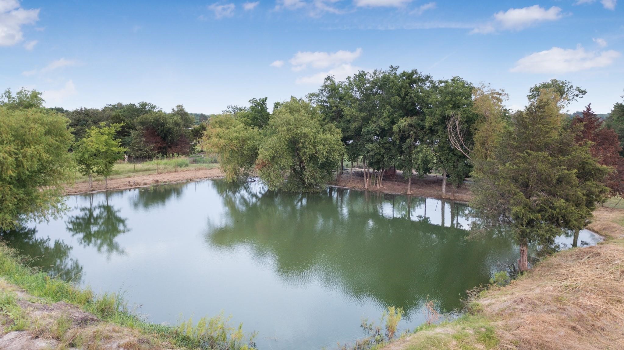 6880 County Road 4042 Kemp TX 75143