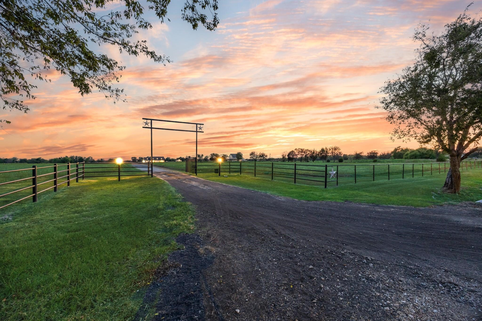 6880 County Road 4042 Kemp TX 75143