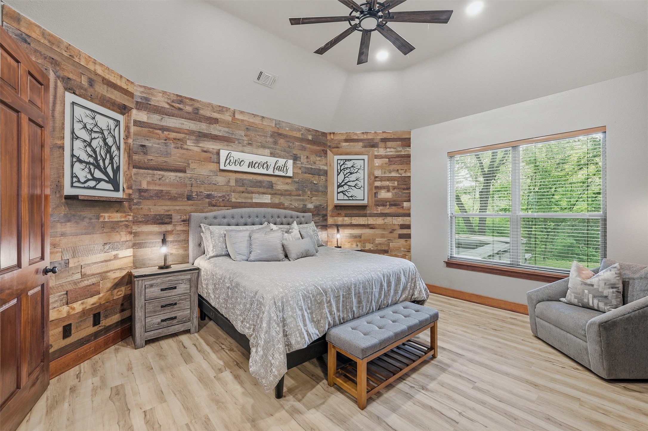 31 Forest Hills Circle Gunter TX 75058
