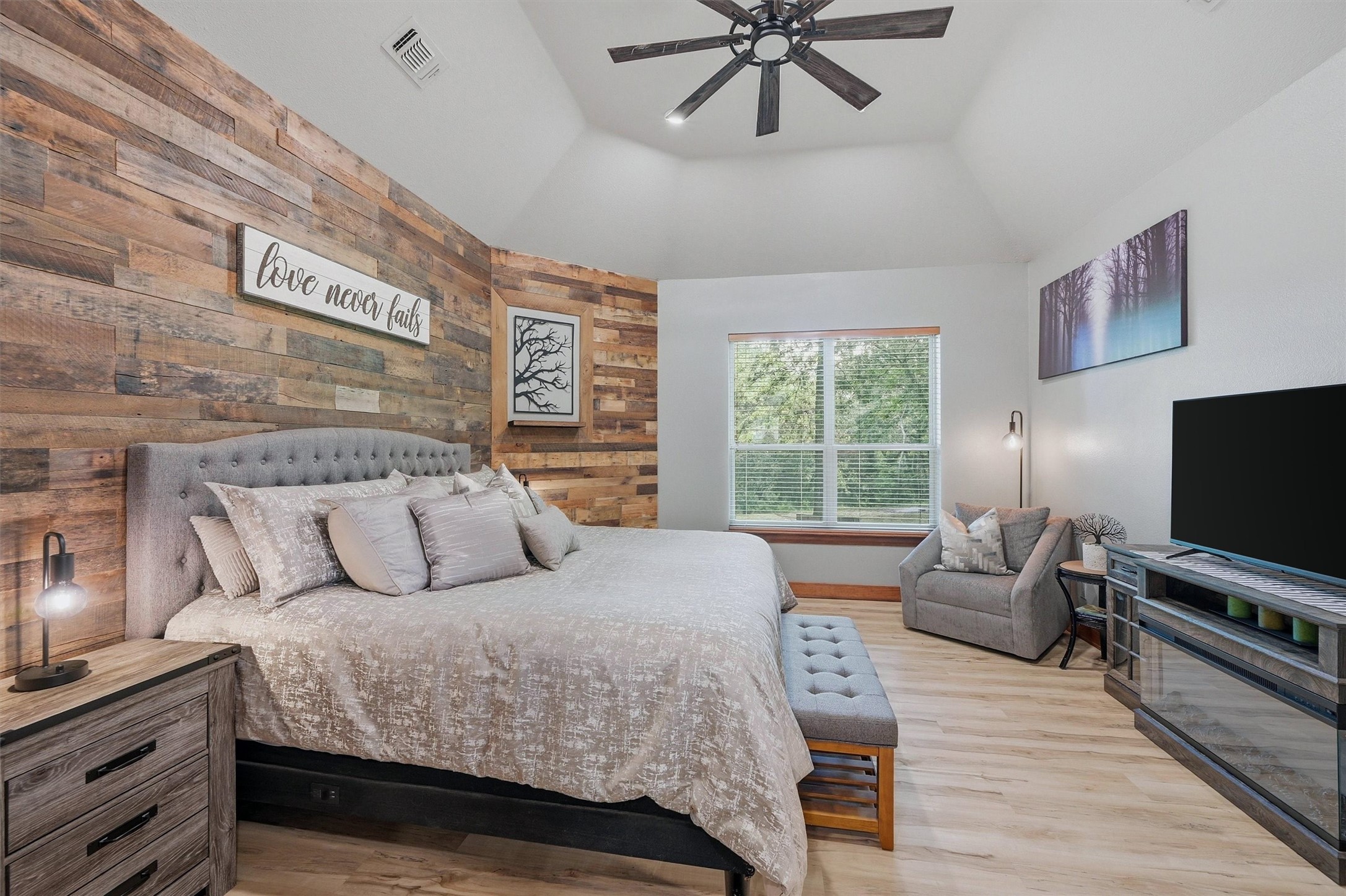 31 Forest Hills Circle Gunter TX 75058