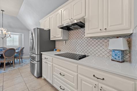 1685 Yukon Drive Burleson TX 76028
