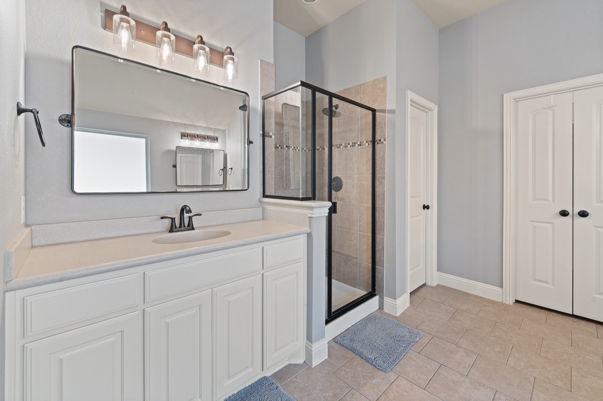 1685 Yukon Drive Burleson TX 76028