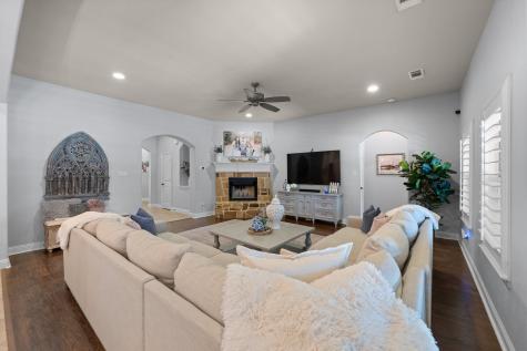 1685 Yukon Drive Burleson TX 76028