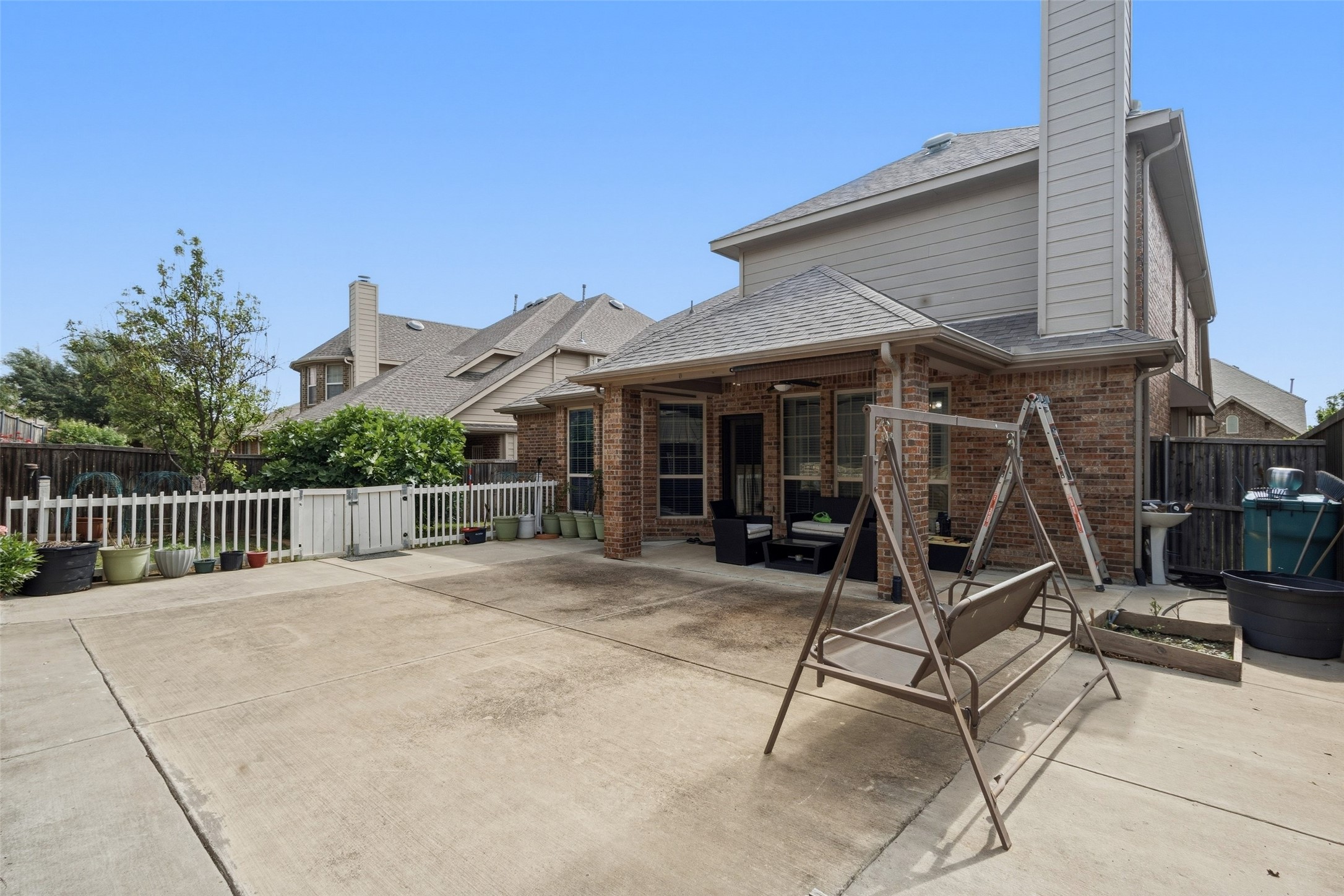 2529 Louis Lane Lewisville TX 75056