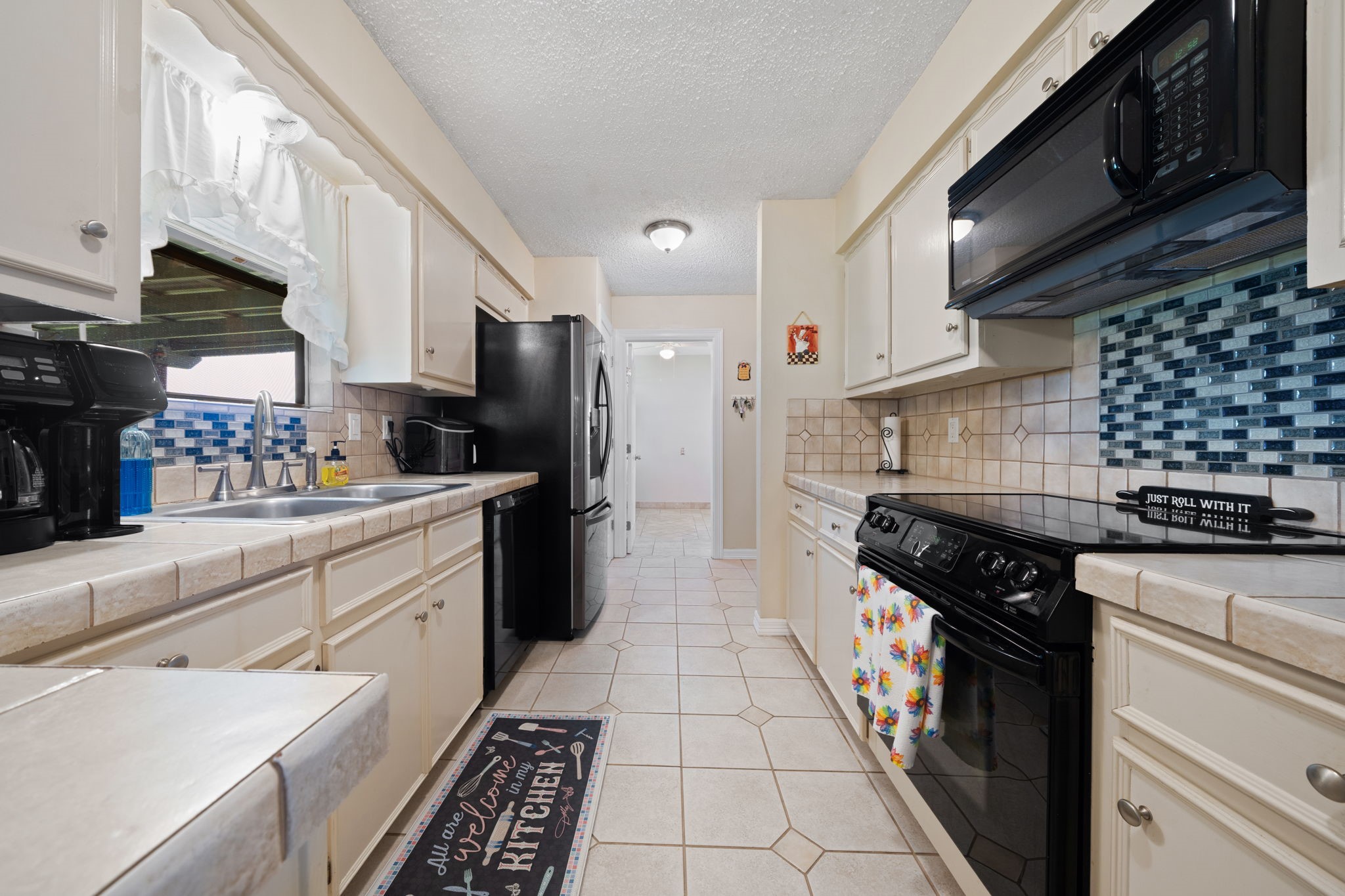 9885 Silver Creek Drive Scurry TX 75158