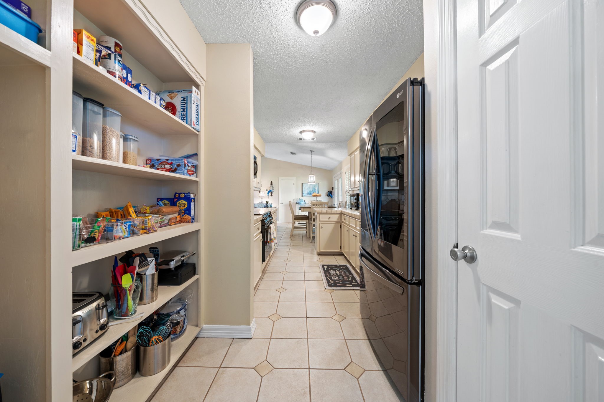 9885 Silver Creek Drive Scurry TX 75158