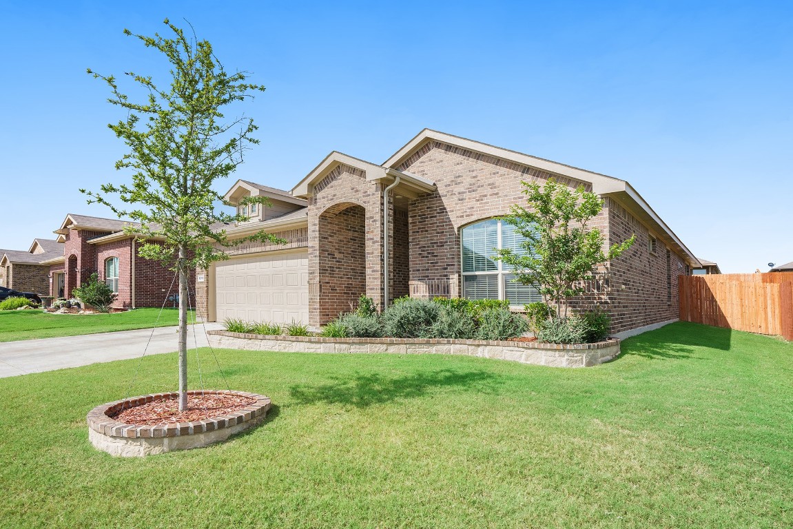 1215 Burlingame Drive Cleburne TX 76033
