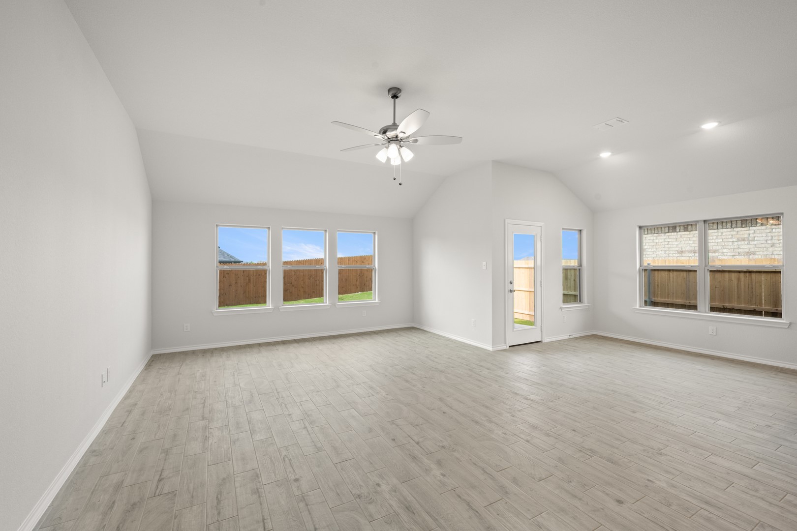 945 Abalone Avenue Haslet TX 76052