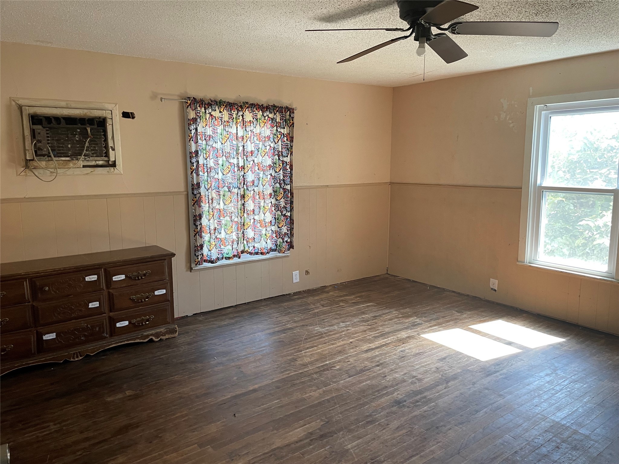 521 N 5th Street Crowell TX 79227