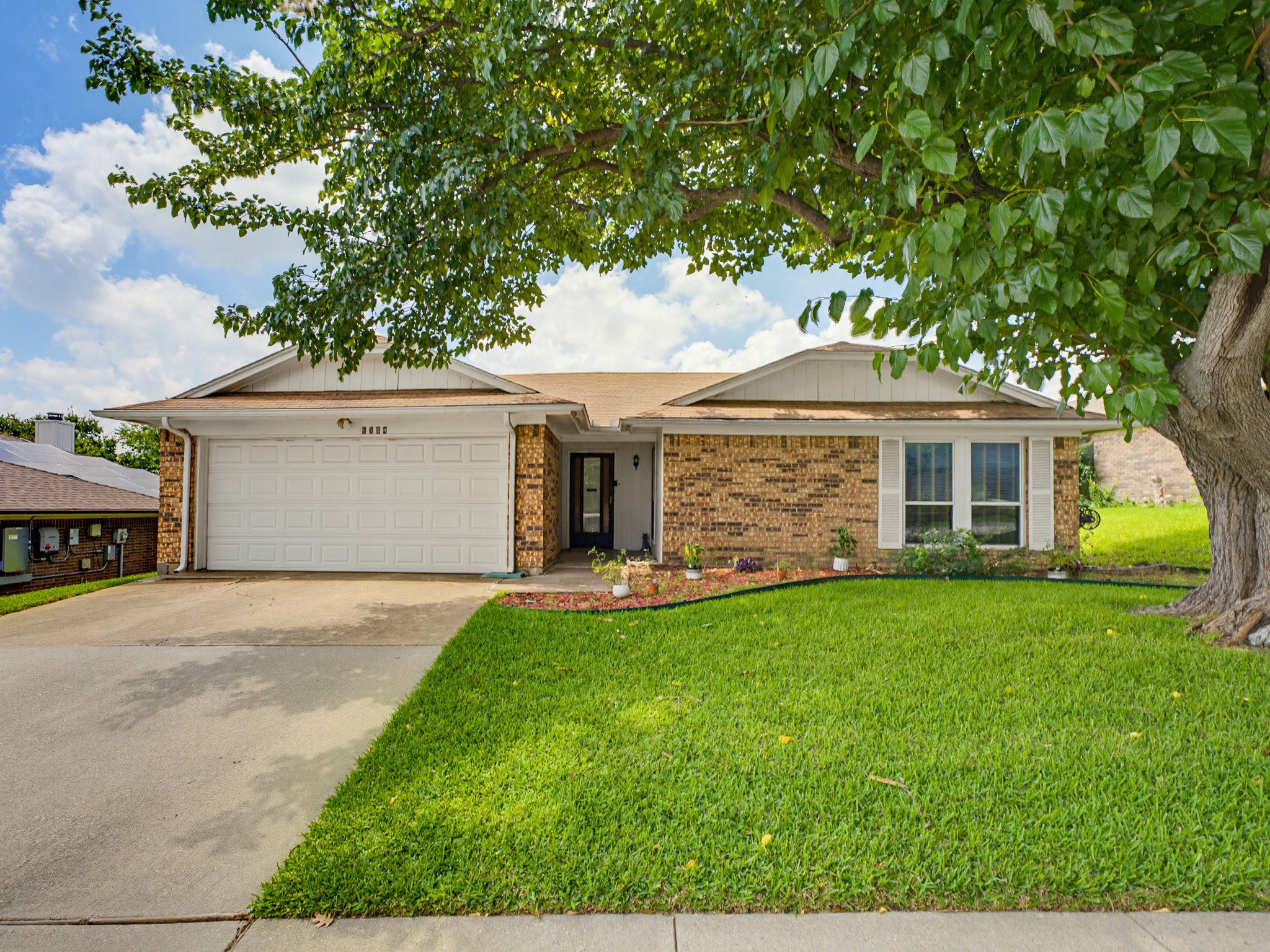 6504 N Park Drive Watauga TX 76148