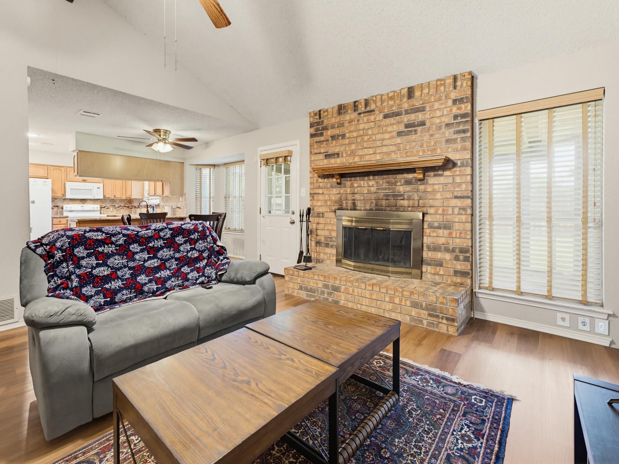 6504 N Park Drive Watauga TX 76148