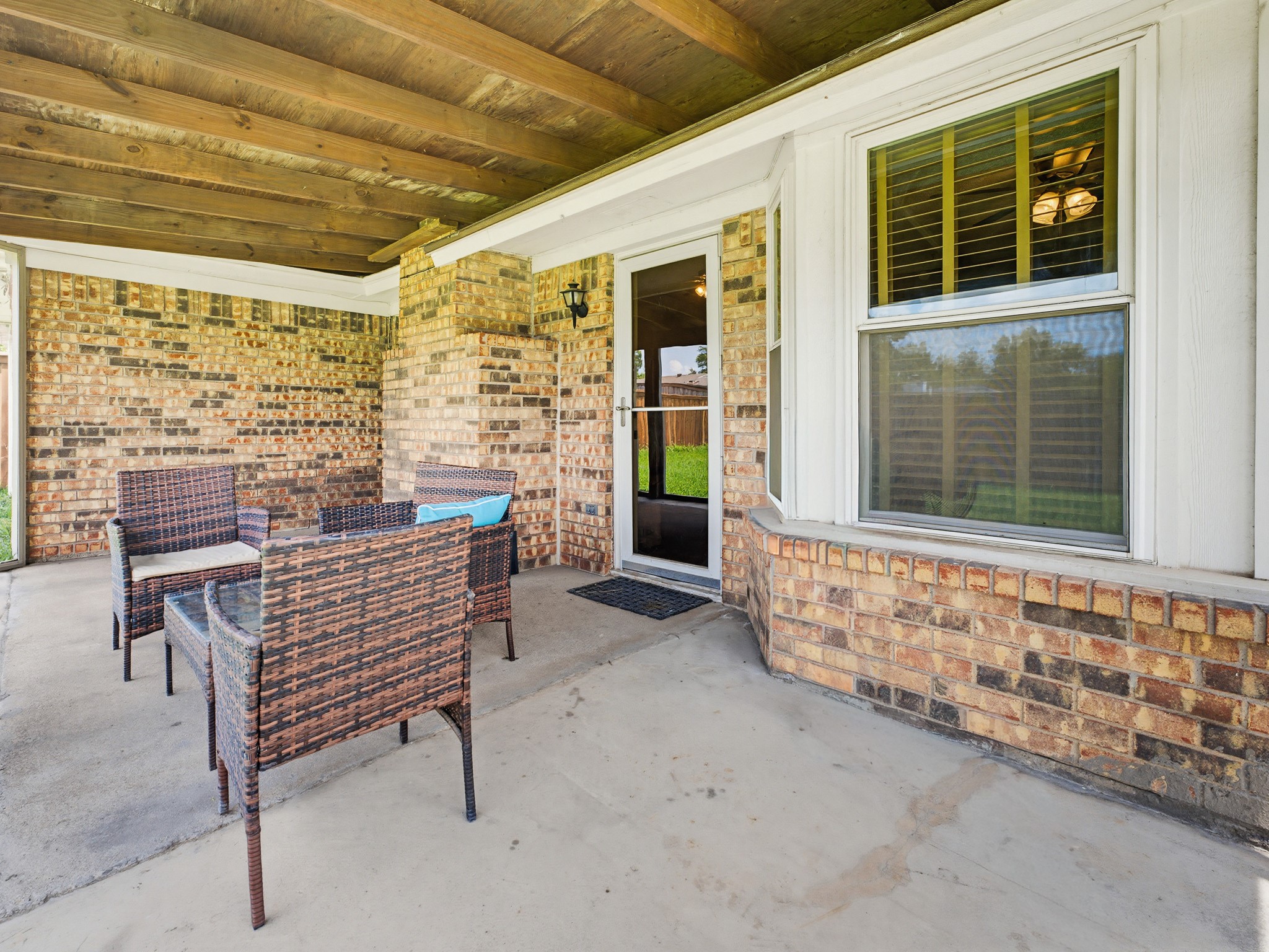 6504 N Park Drive Watauga TX 76148