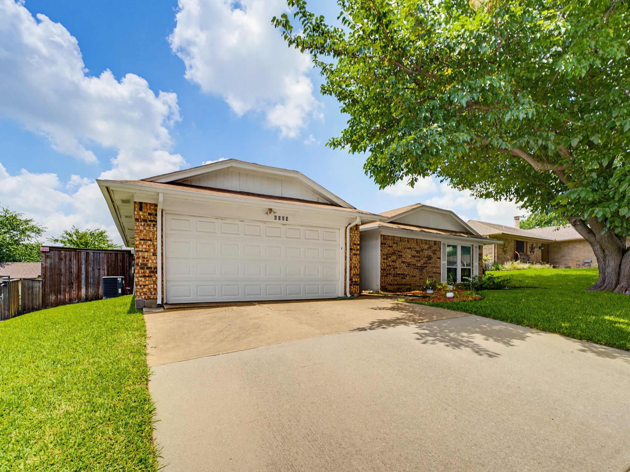 6504 N Park Drive Watauga TX 76148
