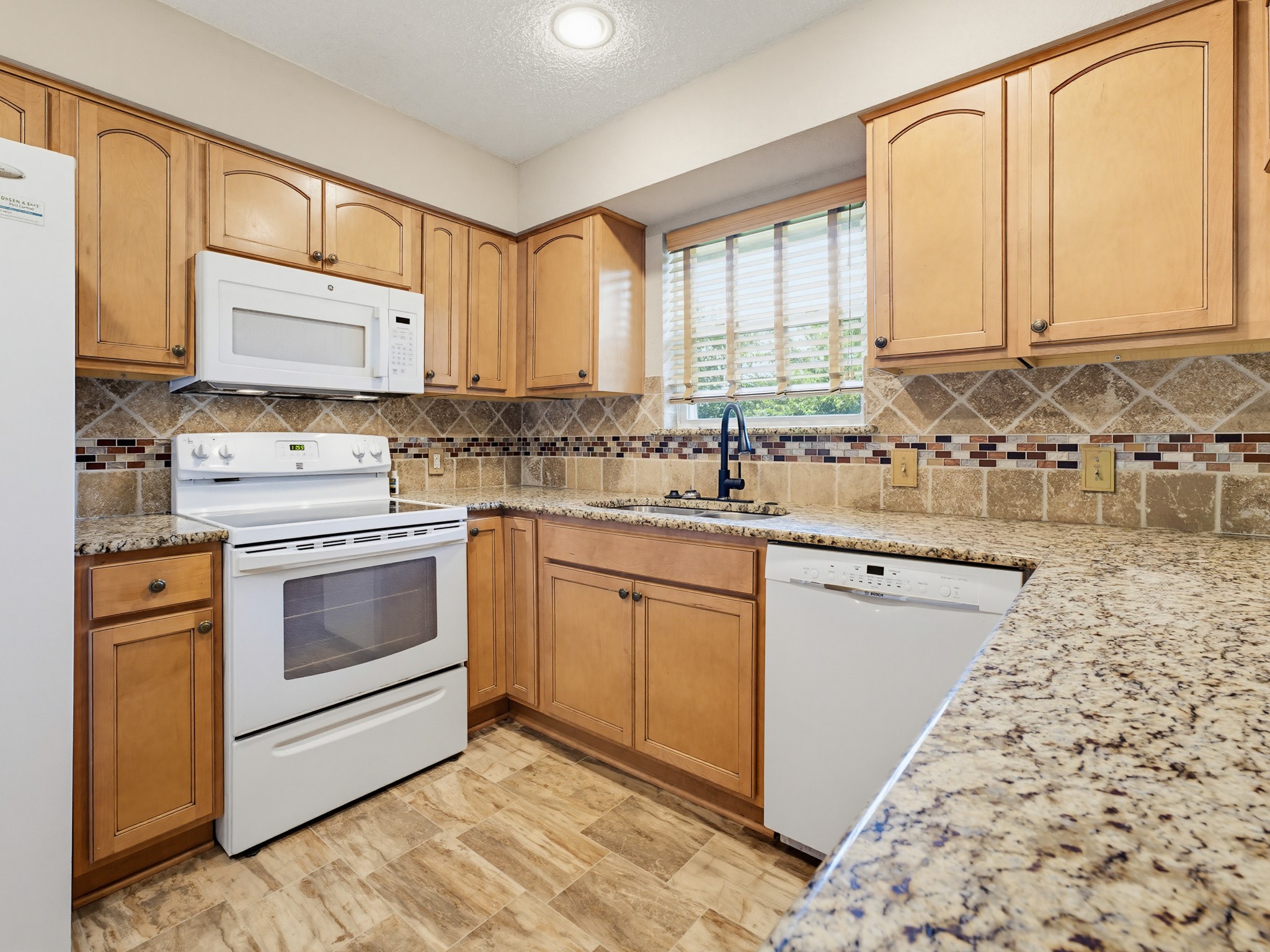 6504 N Park Drive Watauga TX 76148