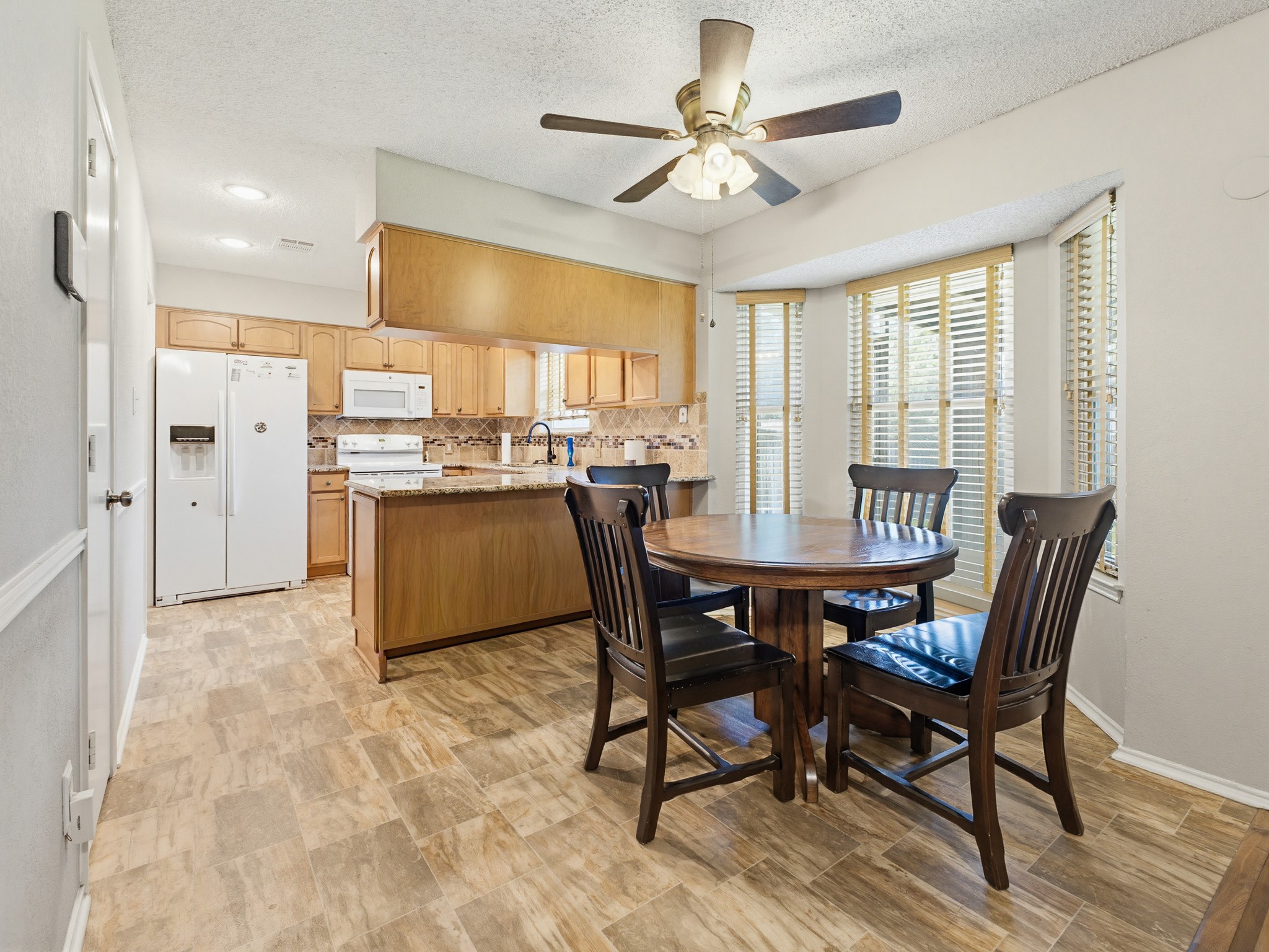 6504 N Park Drive Watauga TX 76148