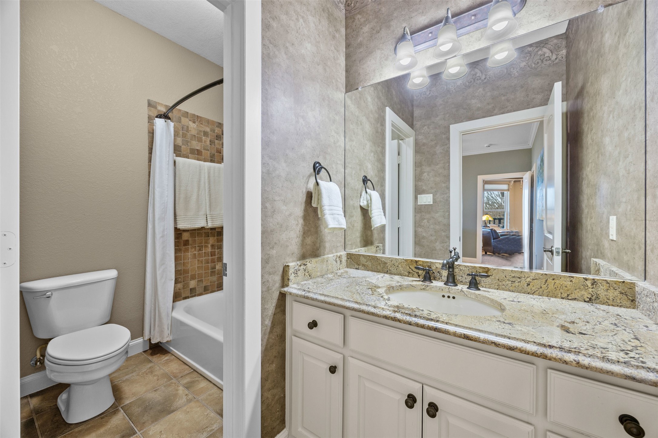110 Eagle Point Drive Waxahachie TX 75165