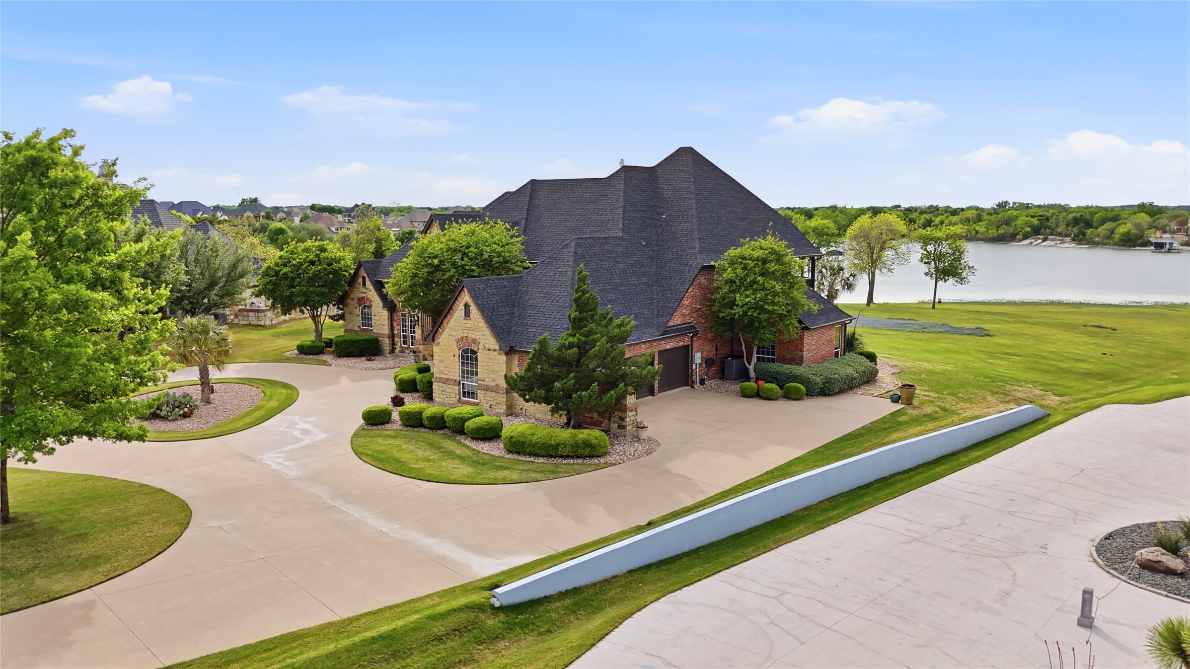 110 Eagle Point Drive Waxahachie TX 75165