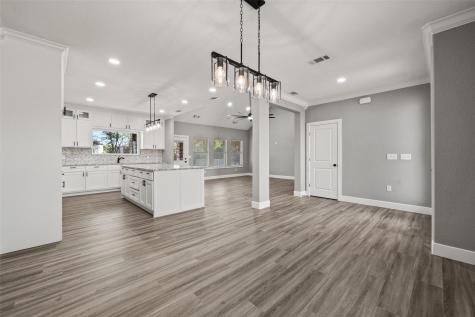 470 Elmwood Drive Woodway TX 76712