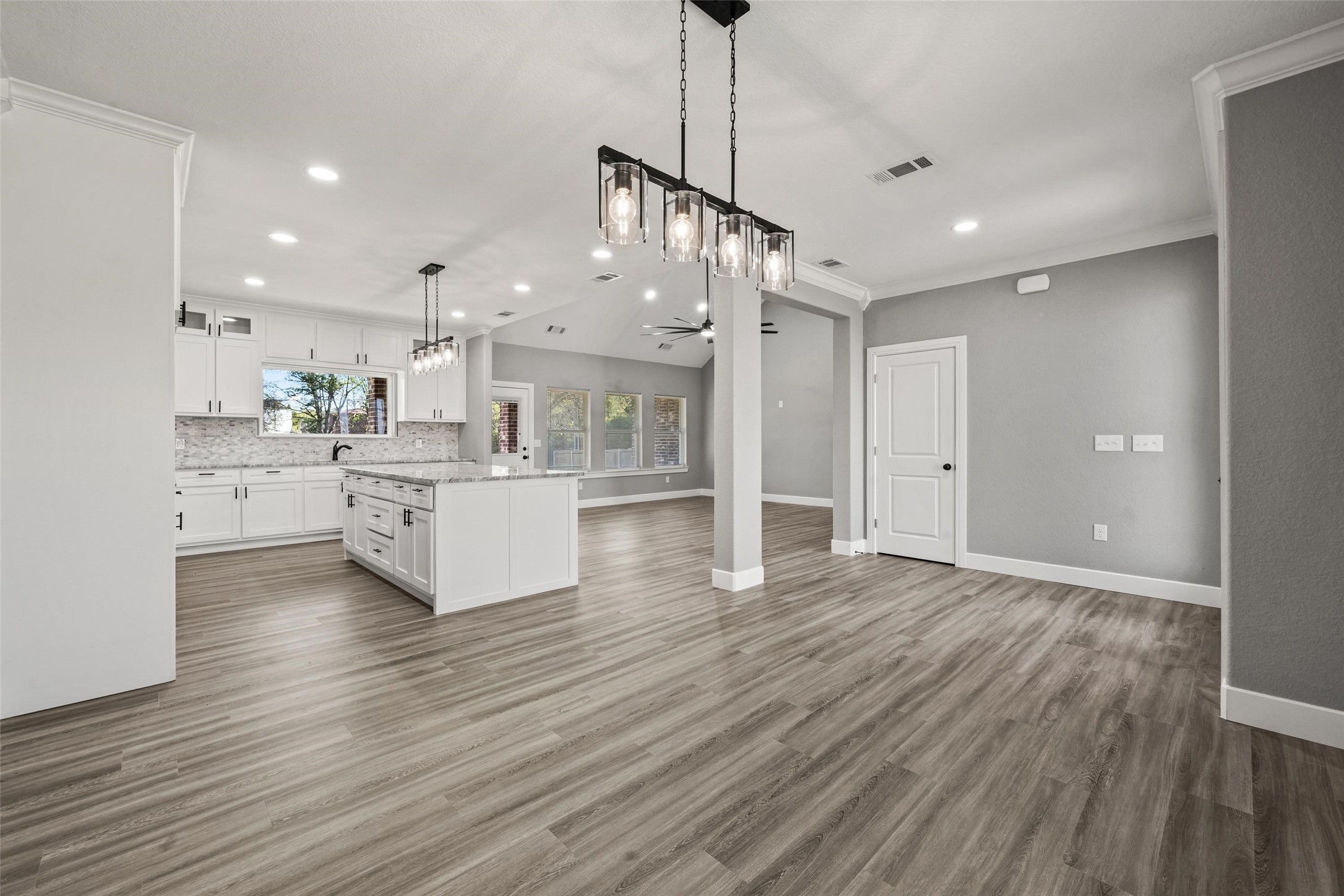 470 Elmwood Drive Woodway TX 76712
