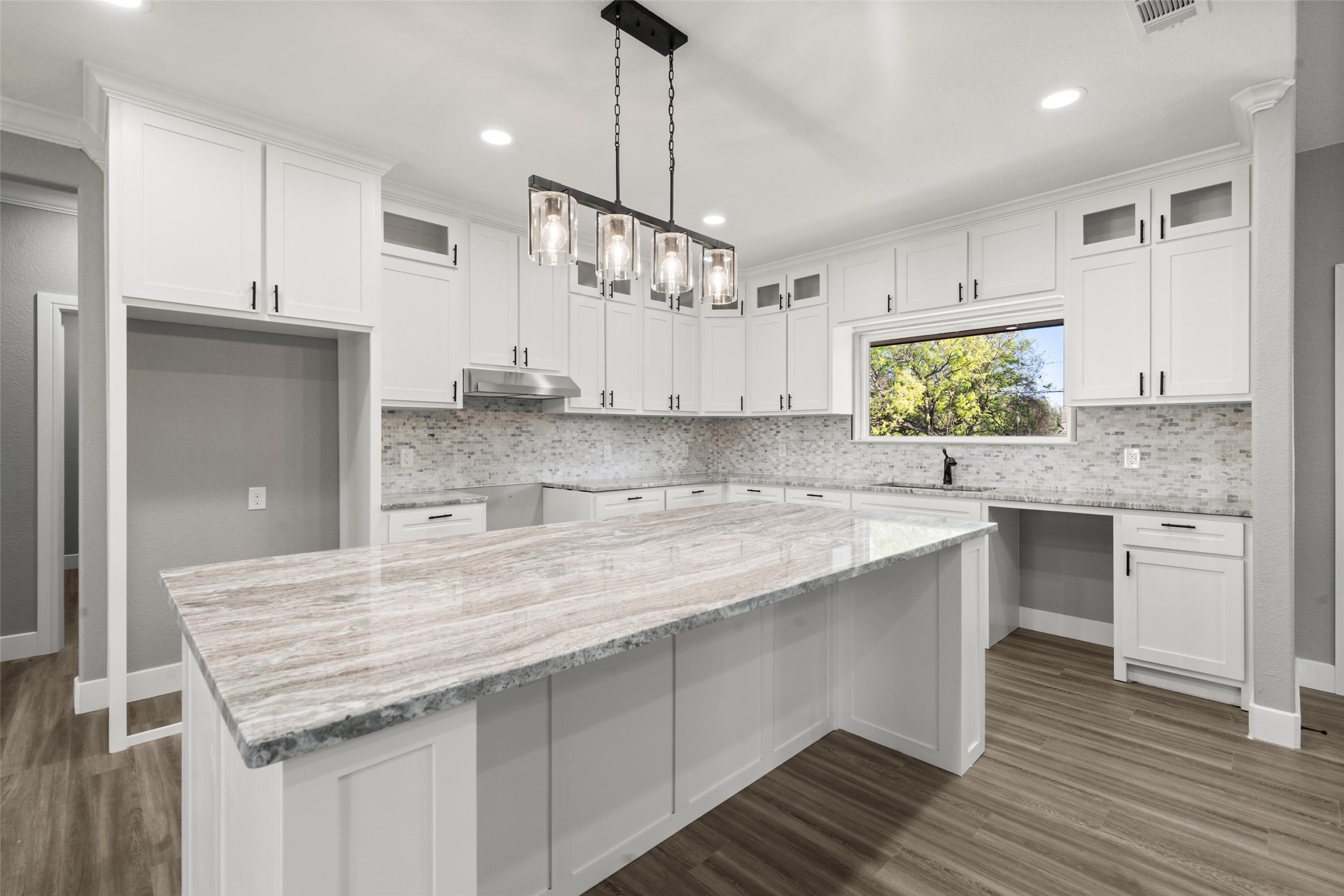 470 Elmwood Drive Woodway TX 76712