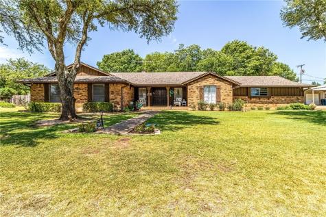 707 N Neches Street Whitney TX 76692