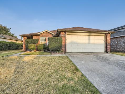 8716 Cove Meadow Lane Fort Worth TX 76123