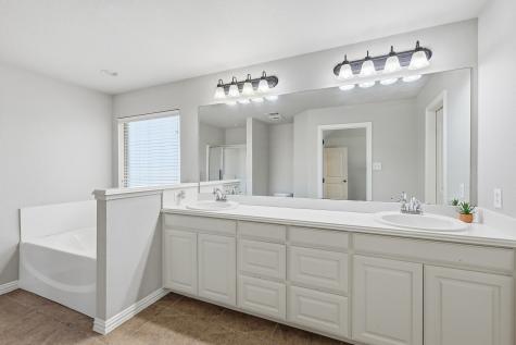 557 Jeffdale Drive Burleson TX 76028