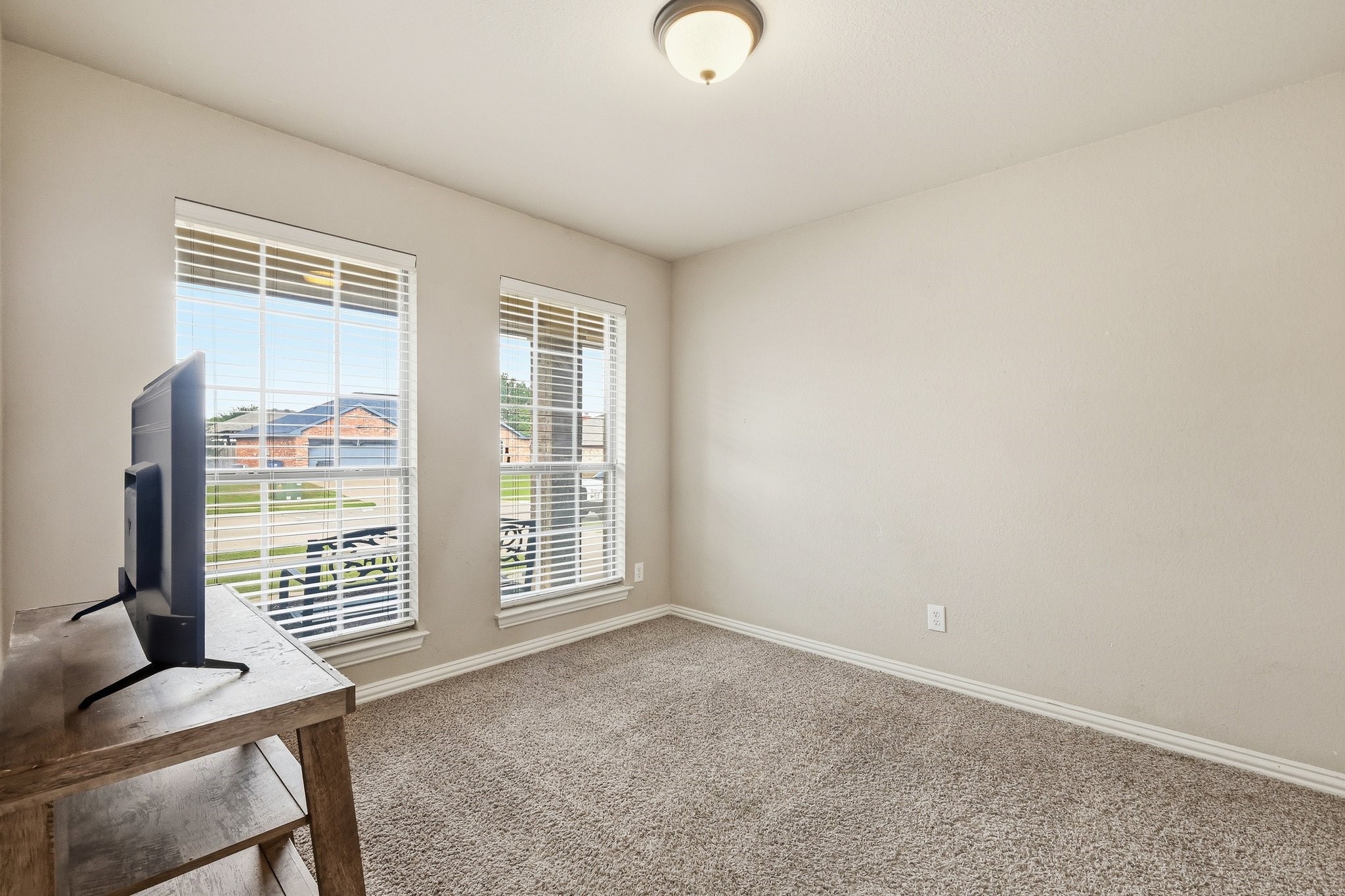 557 Jeffdale Drive Burleson TX 76028