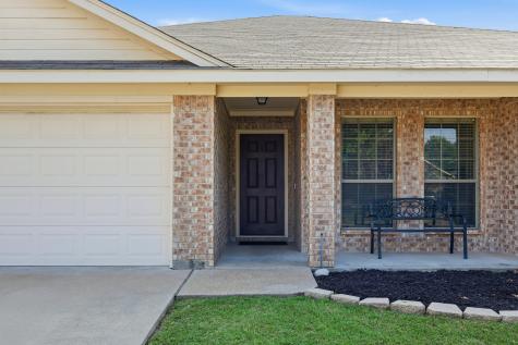 557 Jeffdale Drive Burleson TX 76028