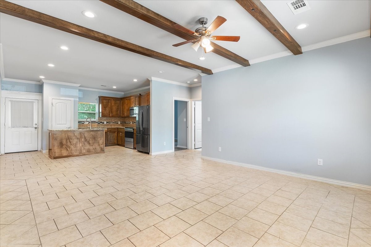 2738 Morning Avenue Dallas TX 75210