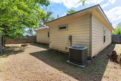2738 Morning Avenue Dallas TX 75210