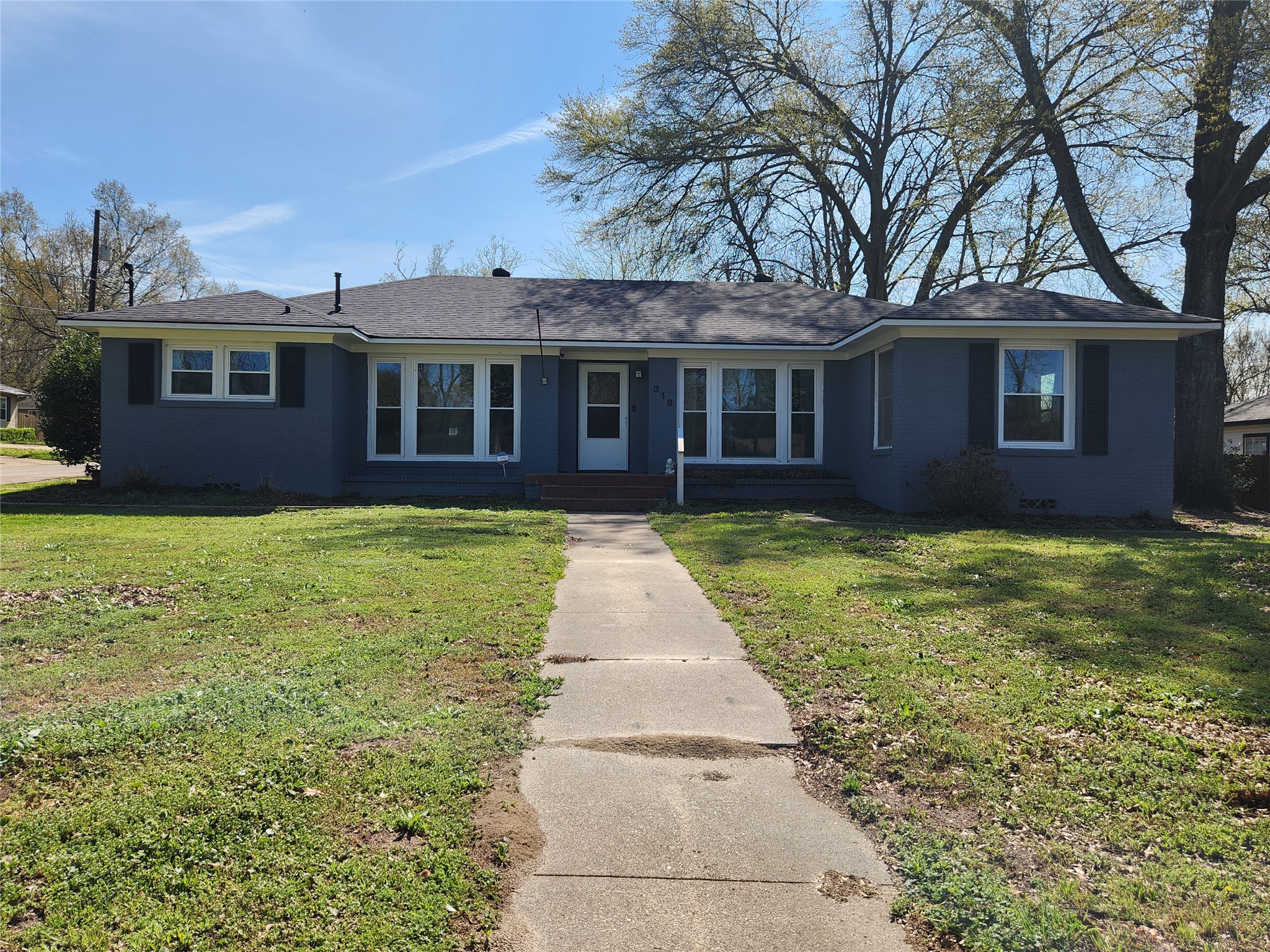 319 E Hubbard Street Lindale TX 75771