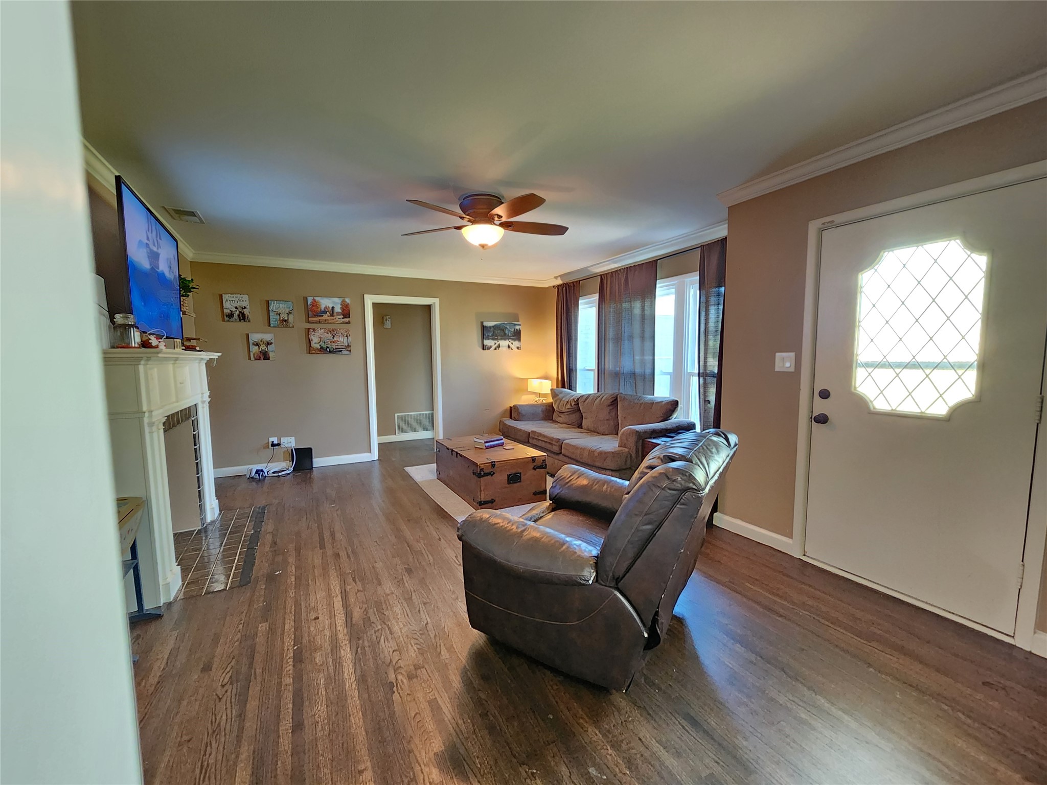 319 E Hubbard Street Lindale TX 75771