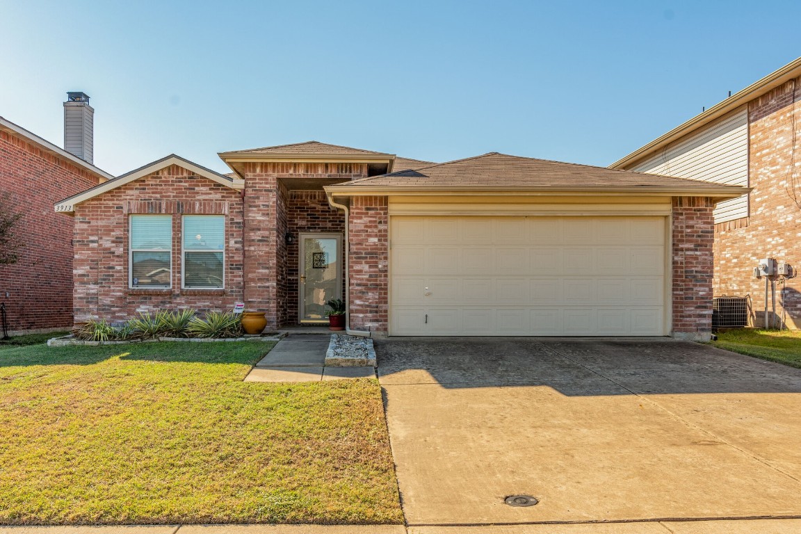 3913 Thoroughbred Trail Fort Worth TX 76123