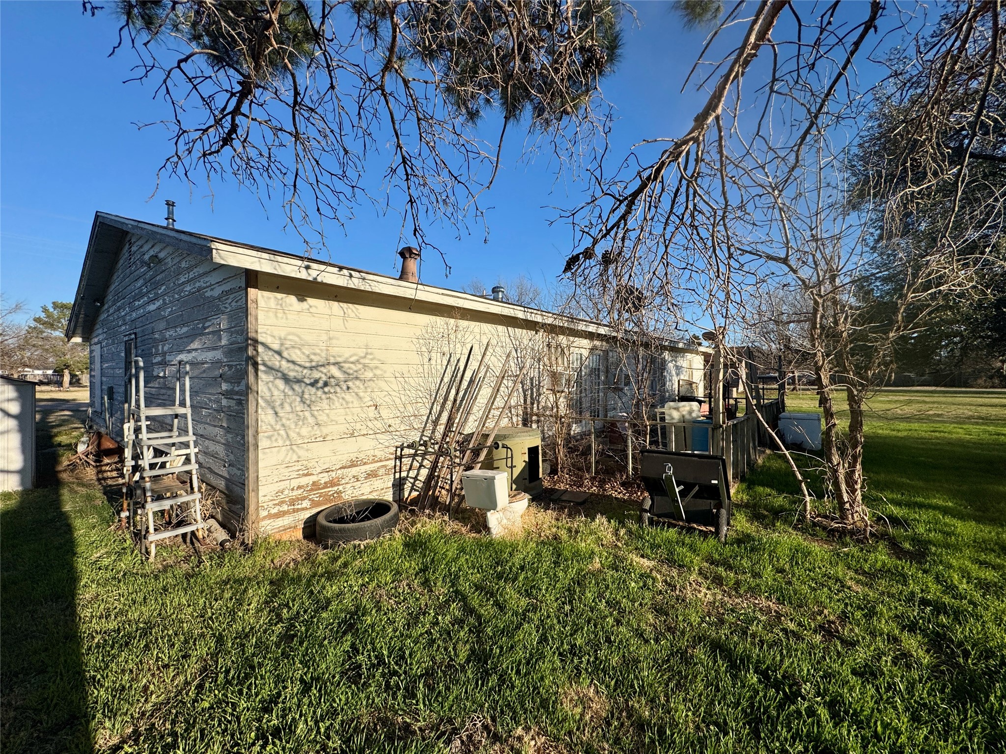 620 5th Street Hawley TX 79525