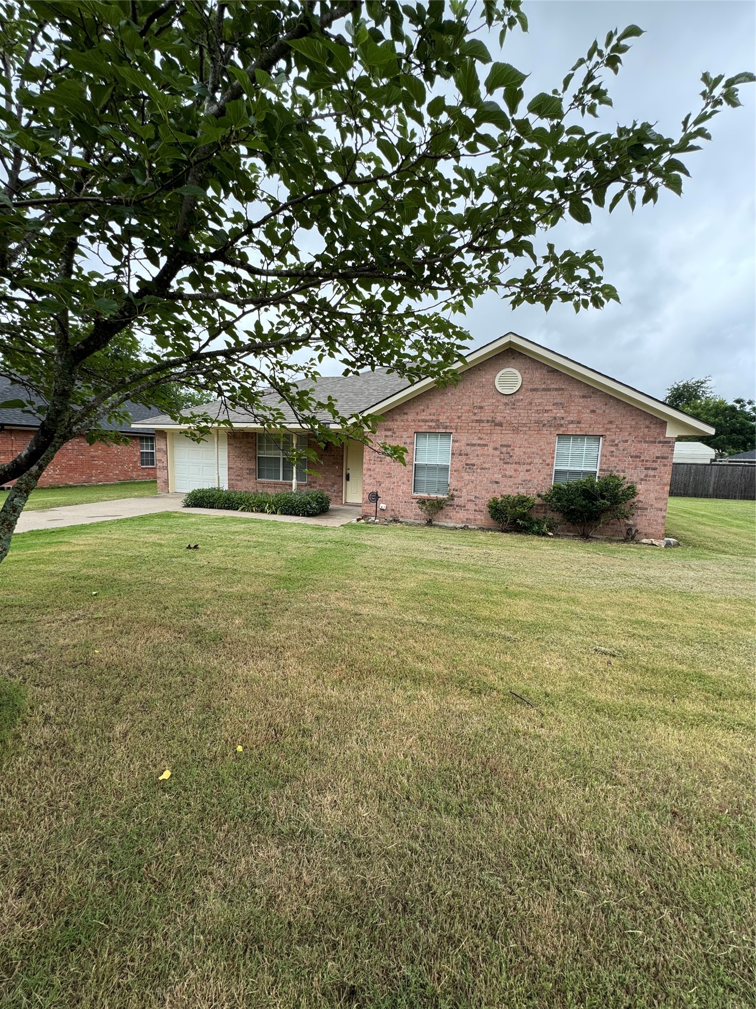 1109 N Riggins Street Anna TX 75409