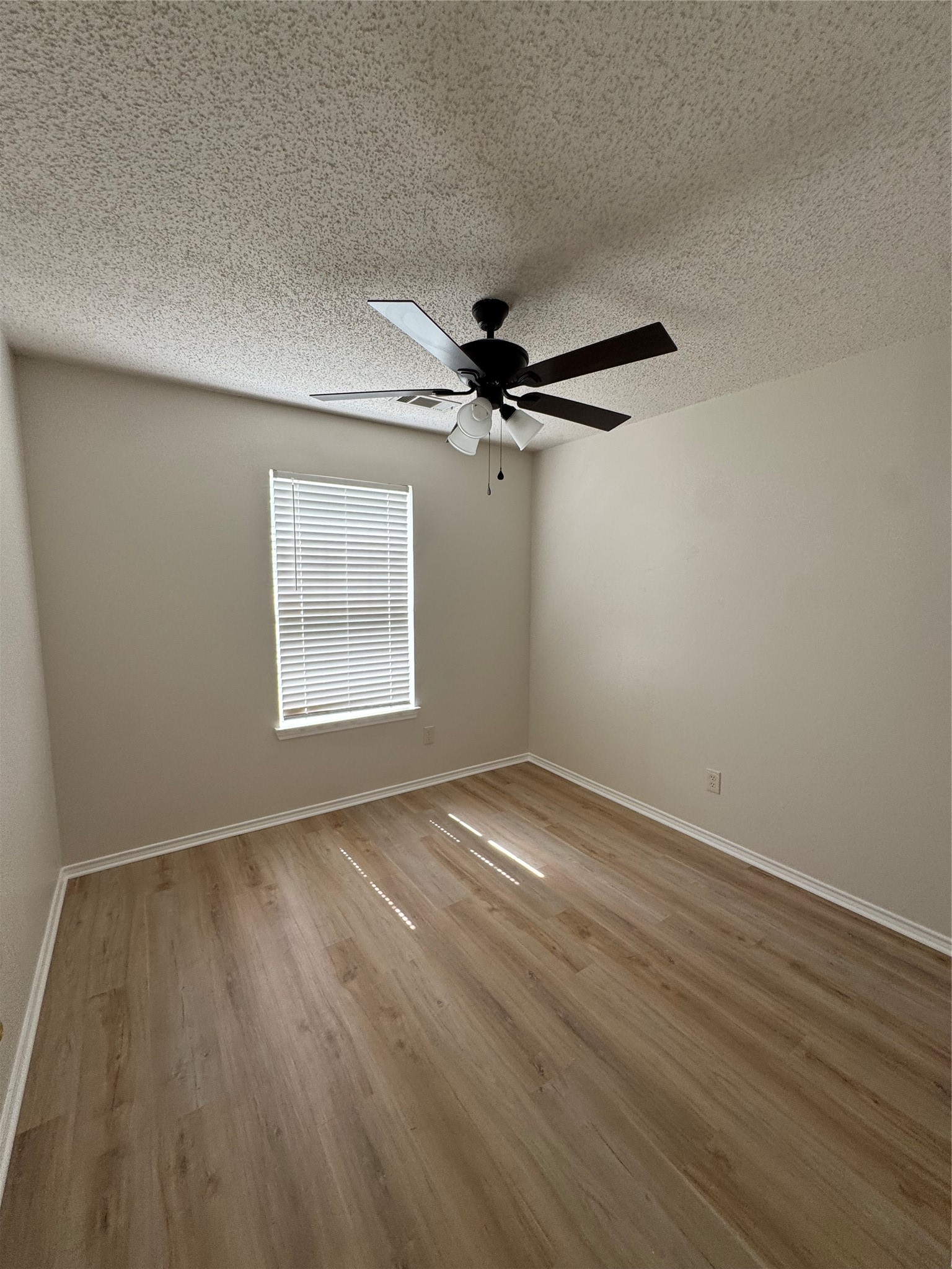 1109 N Riggins Street Anna TX 75409