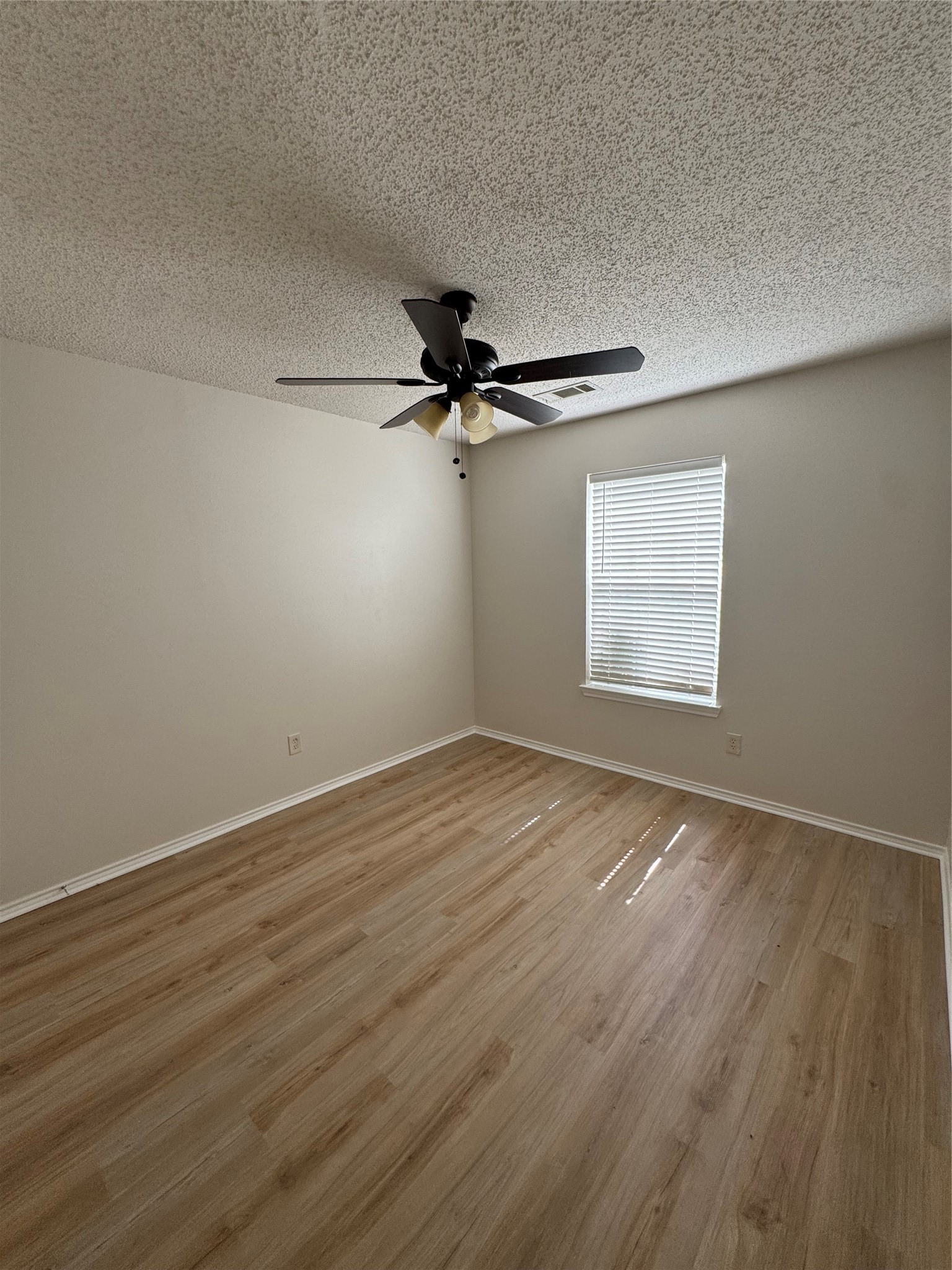 1109 N Riggins Street Anna TX 75409