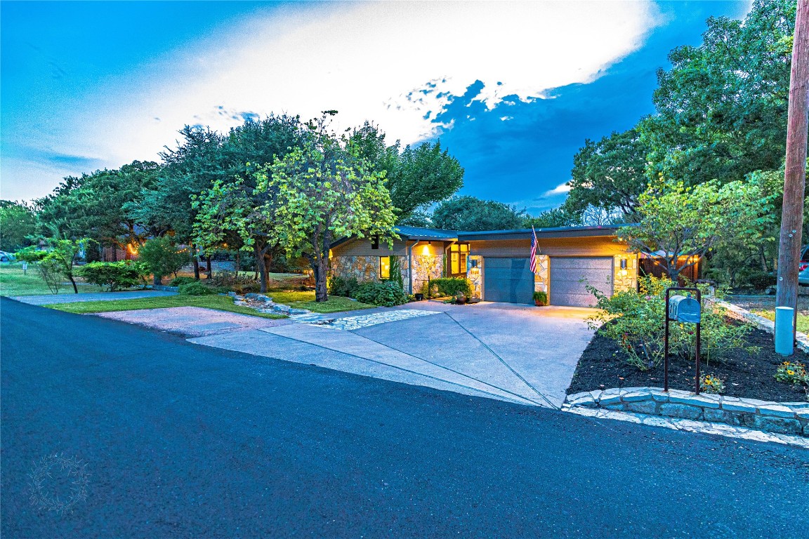 6212 Sonora Drive Granbury TX 76049