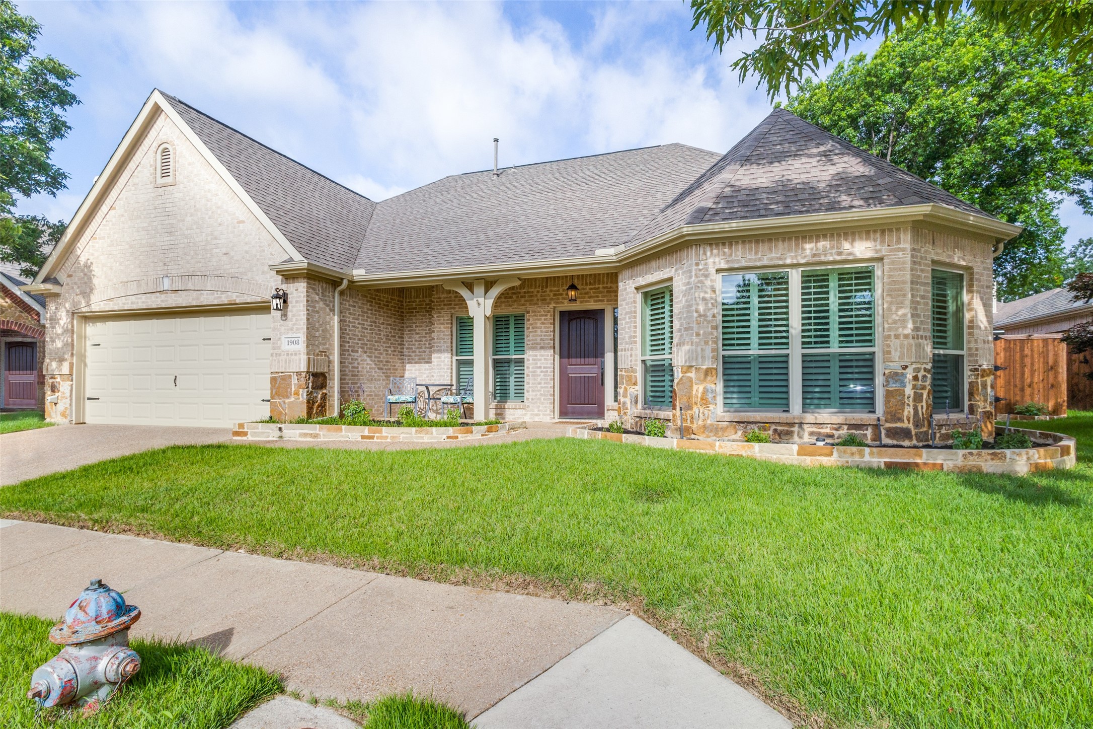 1908 Thompson Court Flower Mound TX 75028