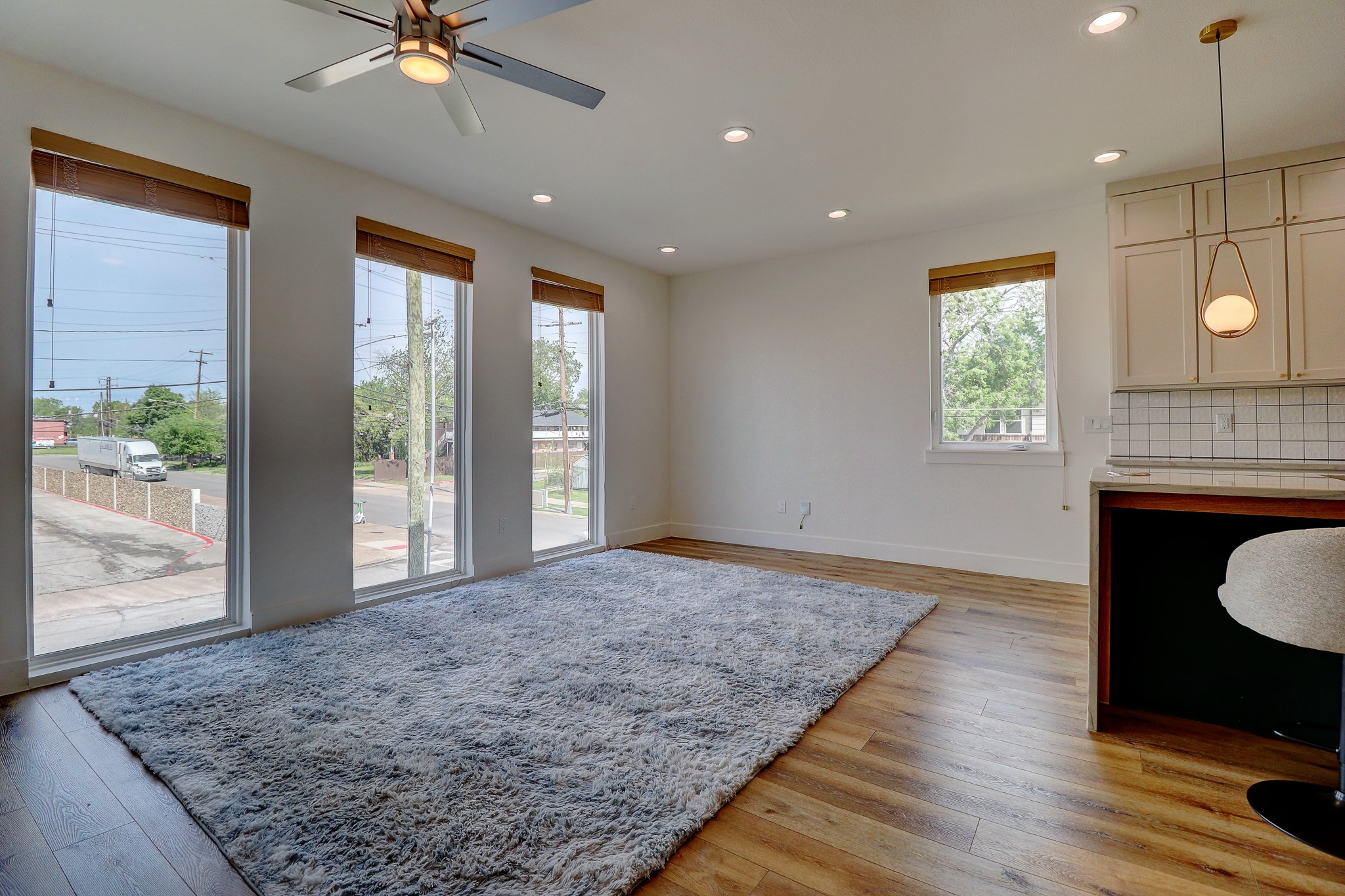 183 S Prairie Avenue Dallas TX 75226