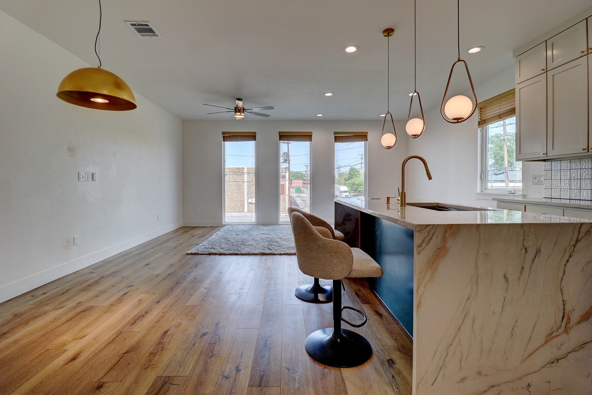 183 S Prairie Avenue Dallas TX 75226