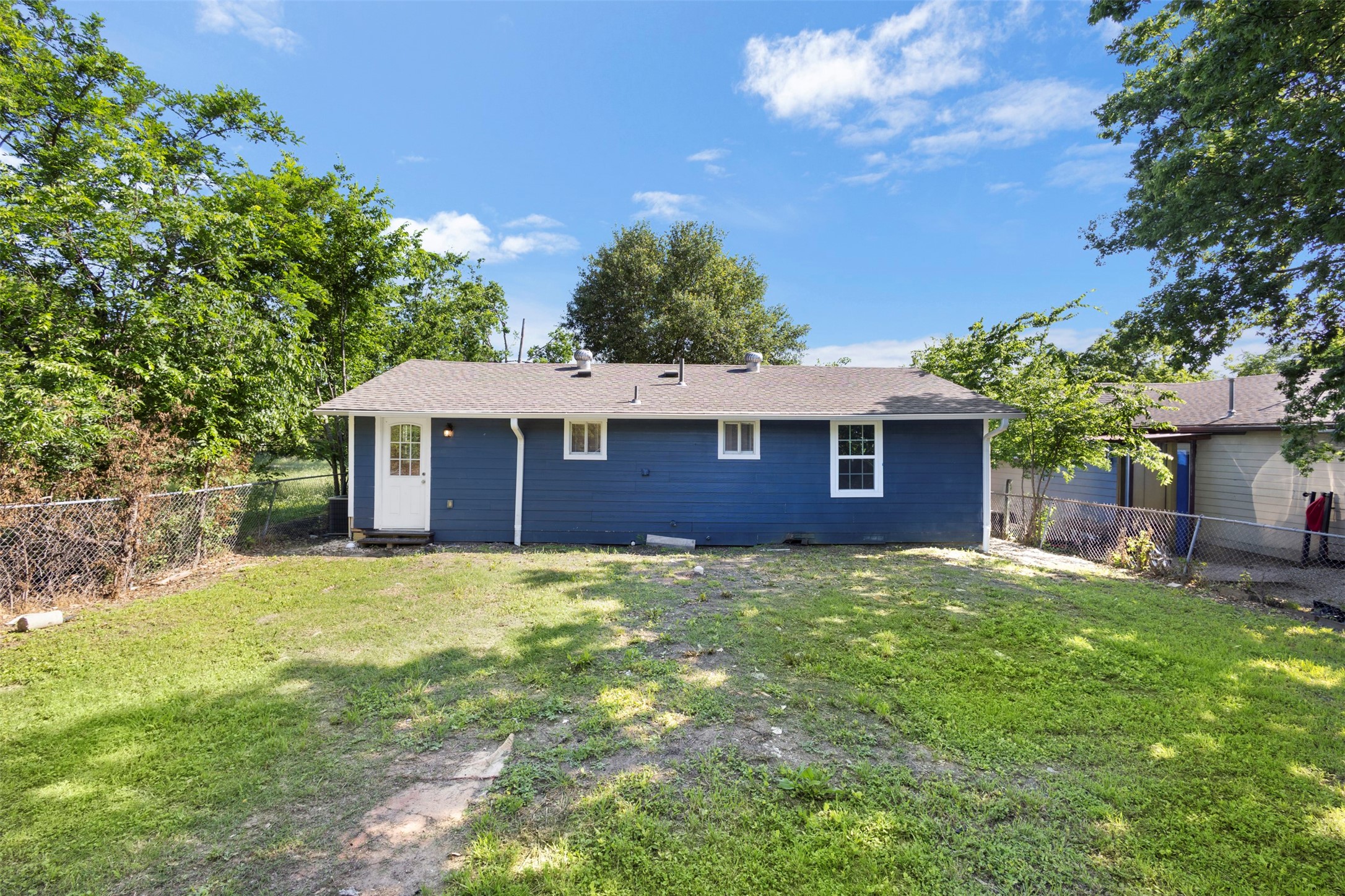 215 E 3rd Street Ferris TX 75125