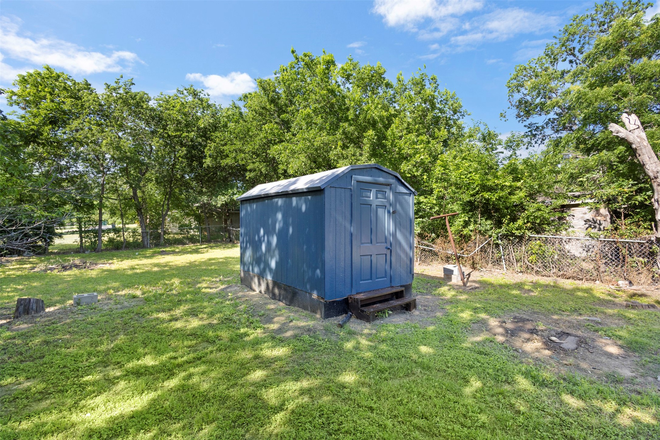 215 E 3rd Street Ferris TX 75125