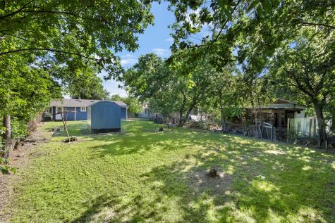 215 E 3rd Street Ferris TX 75125