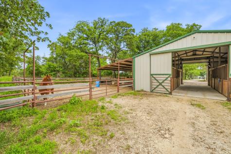 6360 County Road 180 Stephenville TX 76401
