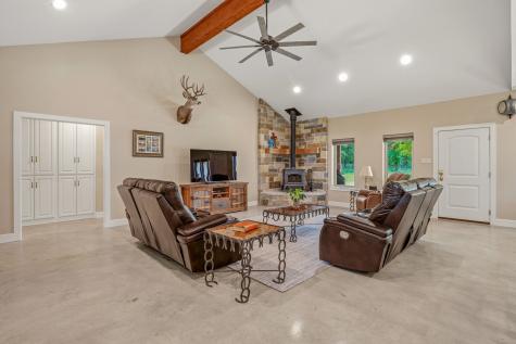 6360 County Road 180 Stephenville TX 76401
