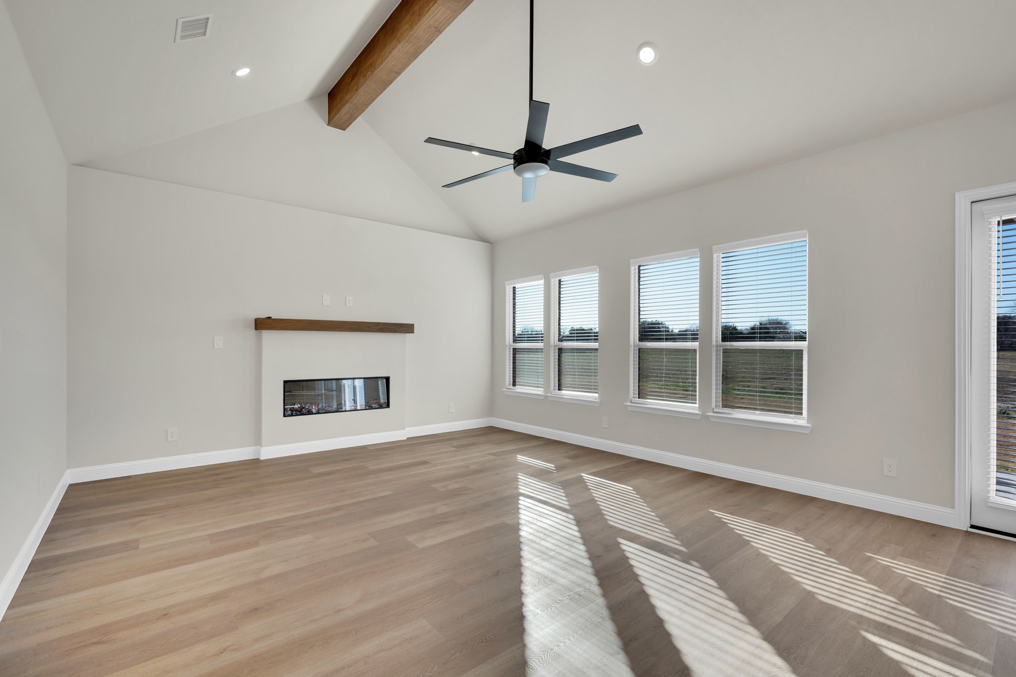 303 Crystal Lake Lane Red Oak TX 75154