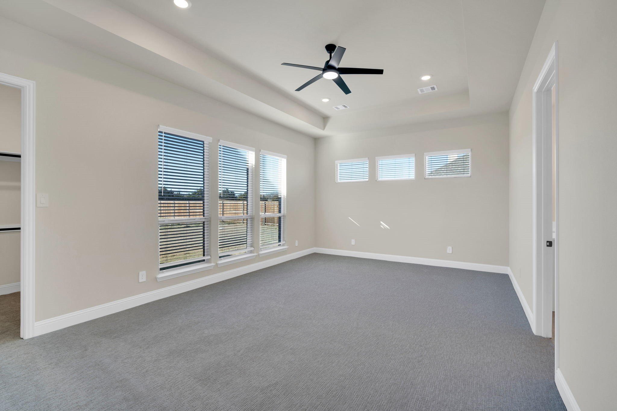 303 Crystal Lake Lane Red Oak TX 75154